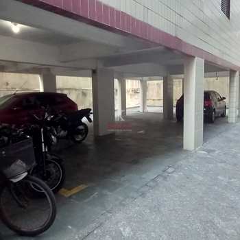 Apartamento em Praia Grande, bairro Guilhermina
