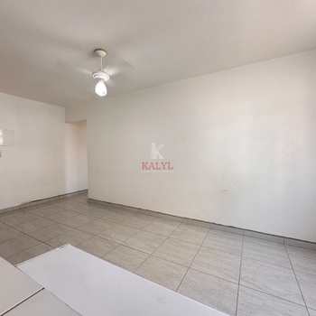 Apartamento em Praia Grande, bairro Guilhermina