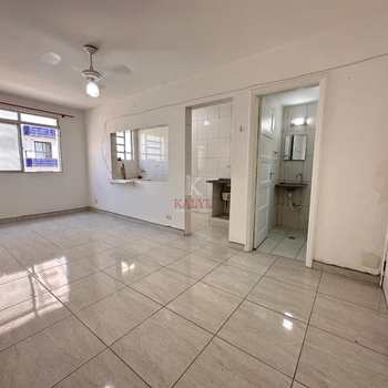 Apartamento em Praia Grande, bairro Guilhermina