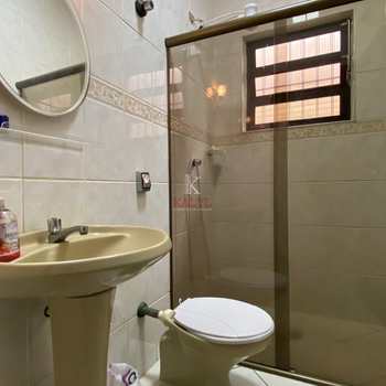 Casa em Praia Grande, bairro Tupi