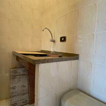 Casa em Praia Grande, bairro Tupi