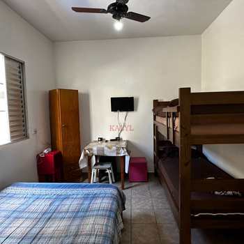 Kitnet em Praia Grande, bairro Guilhermina