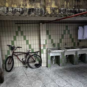 Kitnet em Praia Grande, bairro Guilhermina