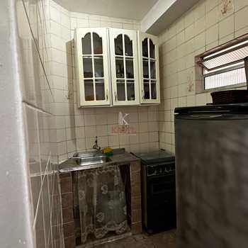 Kitnet em Praia Grande, bairro Guilhermina