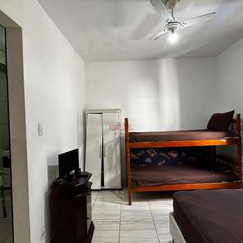 Kitnet em Praia Grande, bairro Guilhermina