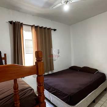 Kitnet em Praia Grande, bairro Guilhermina