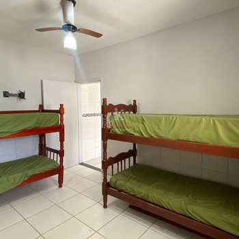 Casa em Praia Grande, bairro Melvi