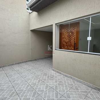 Casa em Praia Grande, bairro Guilhermina