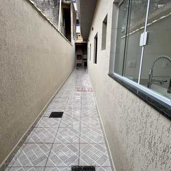 Casa em Praia Grande, bairro Guilhermina