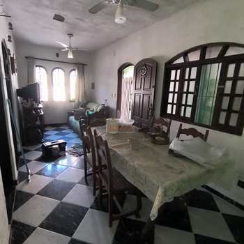 Casa em Praia Grande, bairro Guilhermina