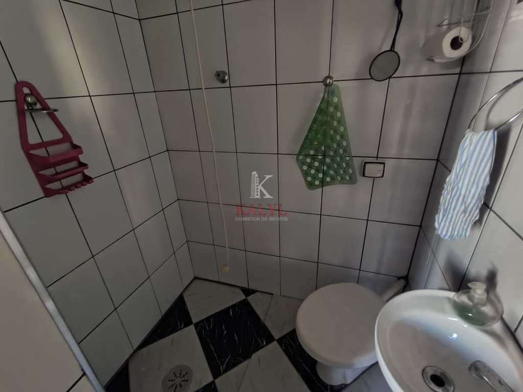 Casa em Praia Grande, no bairro Guilhermina