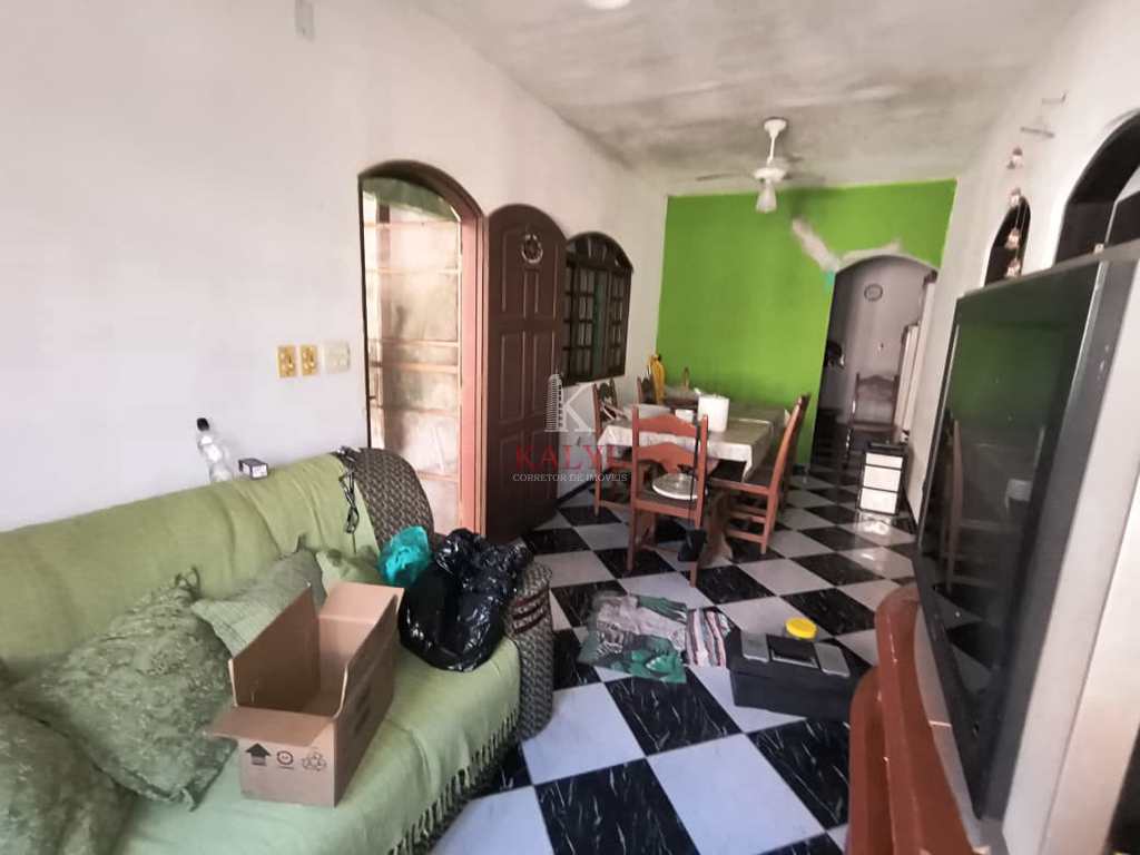 Casa em Praia Grande, no bairro Guilhermina