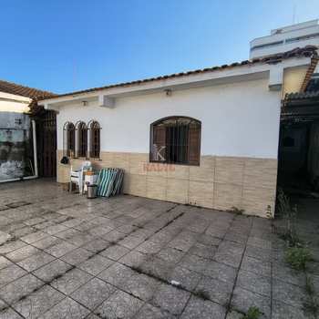 Casa em Praia Grande, bairro Guilhermina