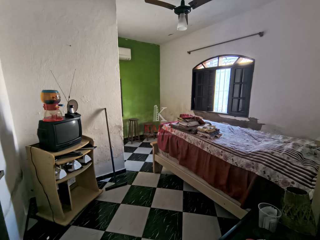 Casa em Praia Grande, no bairro Guilhermina