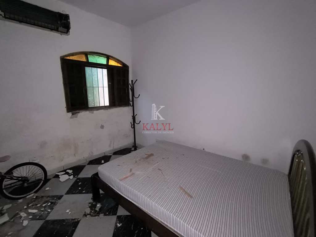 Casa em Praia Grande, no bairro Guilhermina