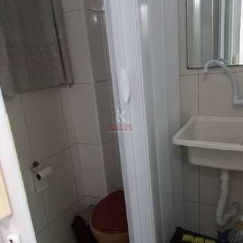 Kitnet em Praia Grande, bairro Boqueirão