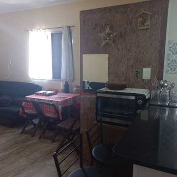 Kitnet em Praia Grande, bairro Boqueirão