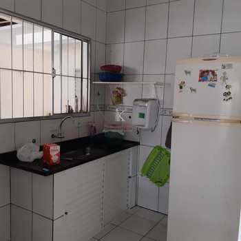 Casa em Praia Grande, bairro Aviação