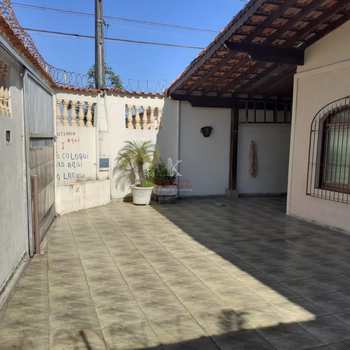 Casa em Praia Grande, bairro Aviação
