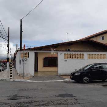 Casa em Praia Grande, bairro Aviação