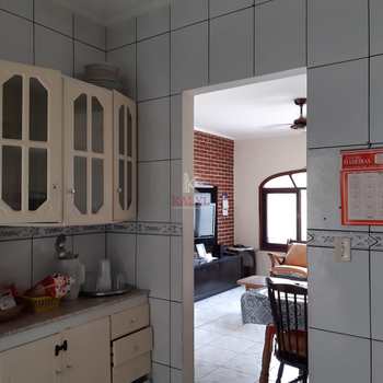 Casa em Praia Grande, bairro Aviação