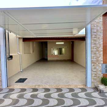 Casa em Praia Grande, bairro Caiçara