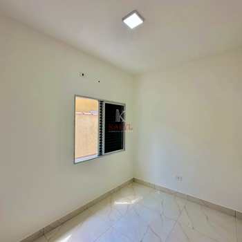 Casa em Praia Grande, bairro Caiçara