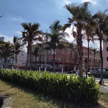 Casa em Praia Grande, bairro Real