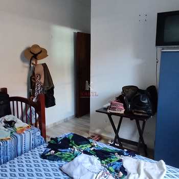 Casa em Praia Grande, bairro Real