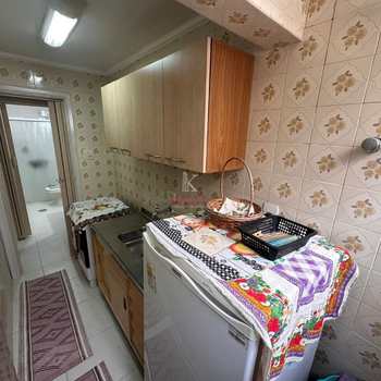 Kitnet em Praia Grande, bairro Guilhermina