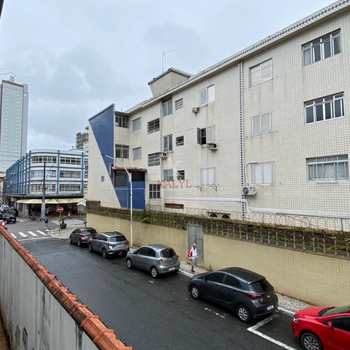 Kitnet em Praia Grande, bairro Boqueirão