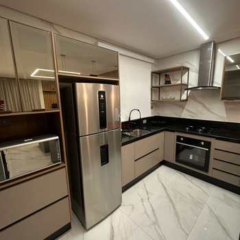 Casa de Condomínio em Praia Grande, bairro Guilhermina