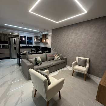 Casa de Condomínio em Praia Grande, bairro Guilhermina