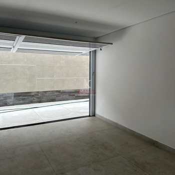 Casa de Condomínio em Praia Grande, bairro Guilhermina