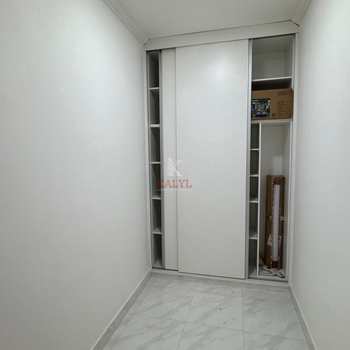 Apartamento em Praia Grande, bairro Canto do Forte