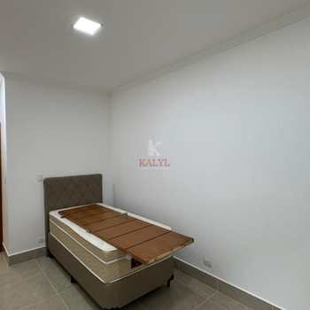 Apartamento em Praia Grande, bairro Canto do Forte