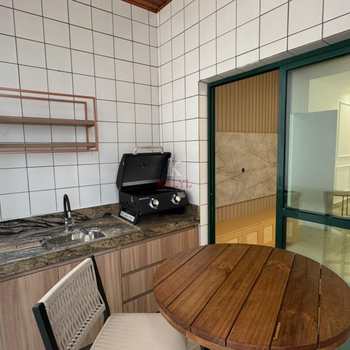 Apartamento em Praia Grande, bairro Canto do Forte