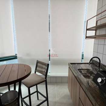 Apartamento em Praia Grande, bairro Canto do Forte