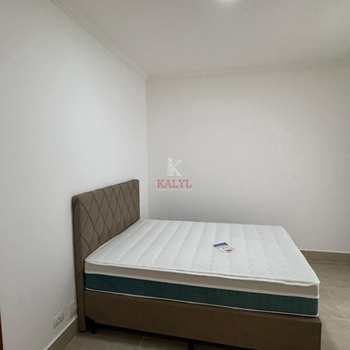 Apartamento em Praia Grande, bairro Canto do Forte