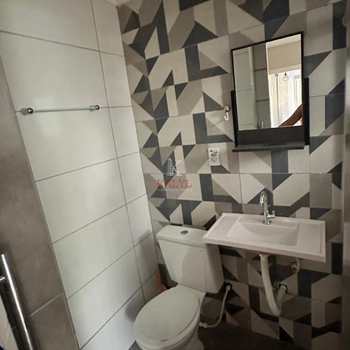 Casa em Praia Grande, bairro Balneário Maracanã