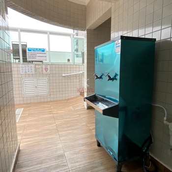 Apartamento em Praia Grande, bairro Guilhermina