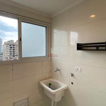 Apartamento em Praia Grande, bairro Guilhermina