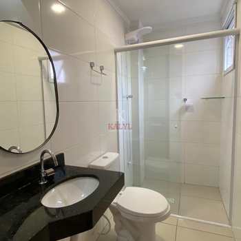 Apartamento em Praia Grande, bairro Guilhermina