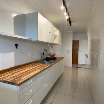 Apartamento em Praia Grande, bairro Guilhermina