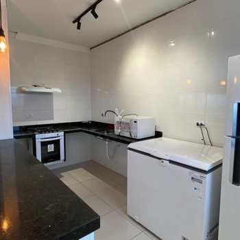 Apartamento em Praia Grande, bairro Guilhermina