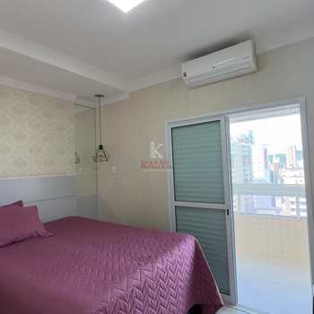 Apartamento em Praia Grande, bairro Guilhermina