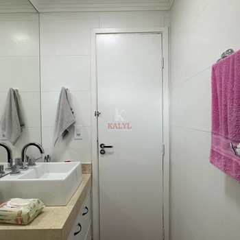 Apartamento em Praia Grande, bairro Guilhermina