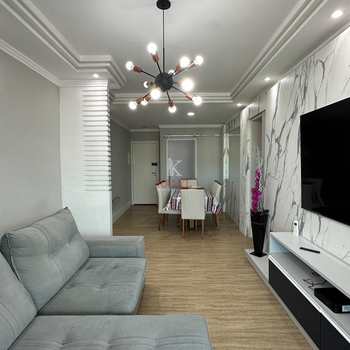 Apartamento em Praia Grande, bairro Guilhermina