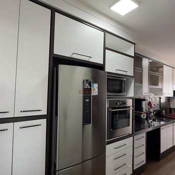 Apartamento em Praia Grande, bairro Guilhermina