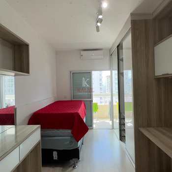 Apartamento em Praia Grande, bairro Guilhermina